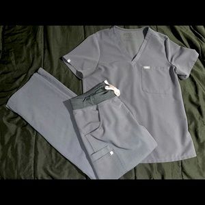 FIGS Charcoal scrubs